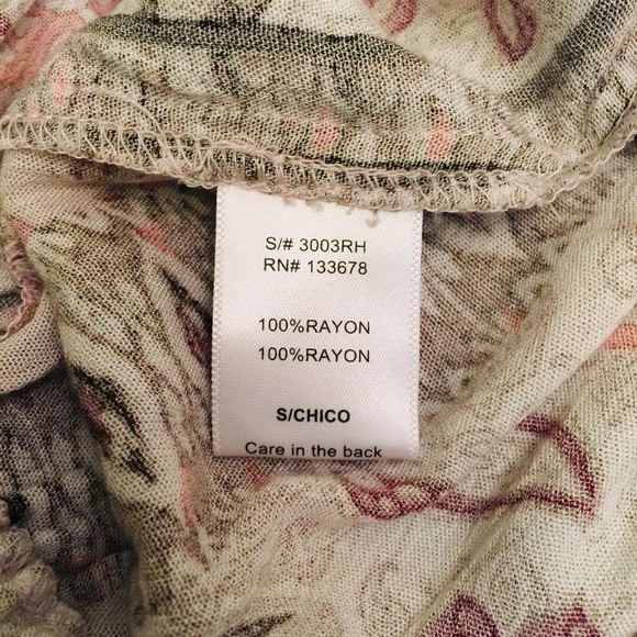 Love Tree v neck shorts jumpsuit - Picture 4 of 4